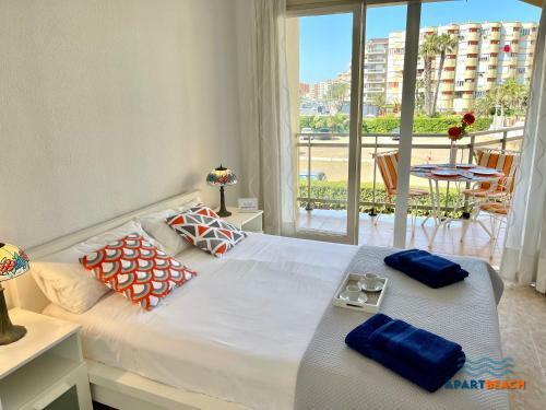 Apartbeach Sol Pins Frente Playa