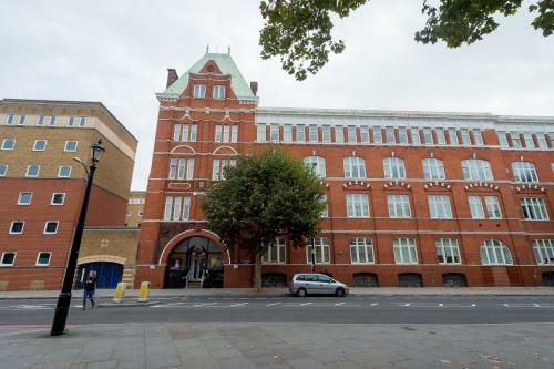 Great Dover Street Apartments