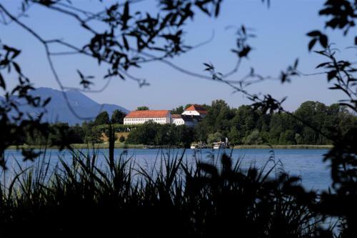 Hostal Ferienresidenz Chiemseestern