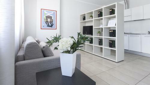 Biondelli Halldis Apartments