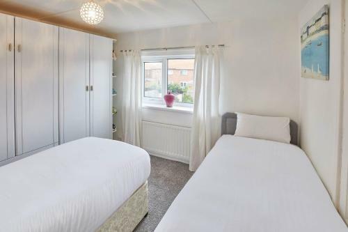 Host & Stay - The Bolt Hole