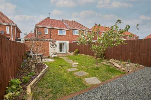 Host & Stay - The Bolt Hole