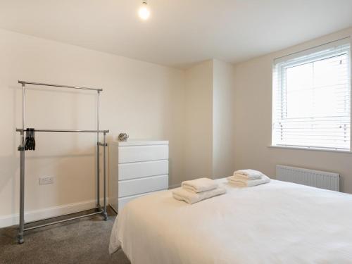 Pass The Keys Stunning 2 Bed Apartment With Free Onsite Parking