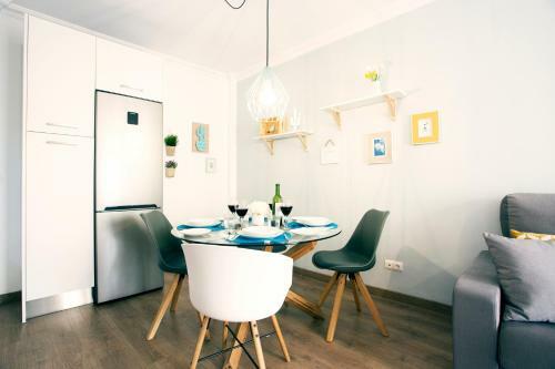 Bright & Quiet Apartment Malaga Center
