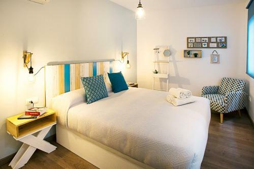 Bright & Quiet Apartment Malaga Center