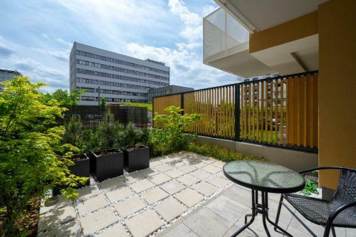 Miedziana Apartment Wroc?aw By Renters