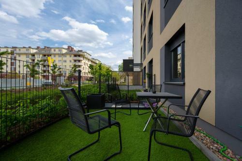 Miedziana Apartment Wroc?aw By Renters