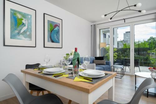 Miedziana Apartment Wroc?aw By Renters