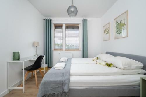 Miedziana Apartment Wroc?aw By Renters