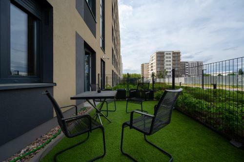 Miedziana Apartment Wroc?aw By Renters