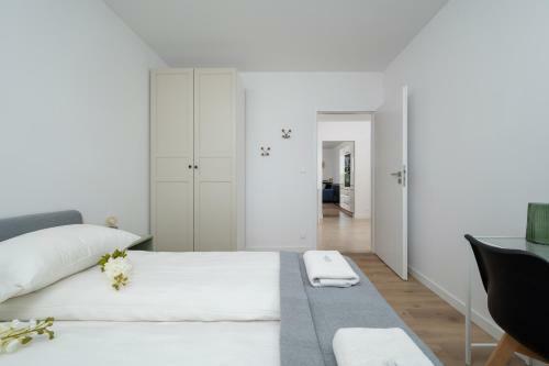 Miedziana Apartment Wroc?aw By Renters