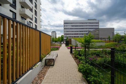 Miedziana Apartment Wroc?aw By Renters