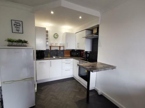 Beautiful 2-bed Seaview Apartment In Plymouth