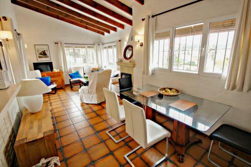Villa Delf�n - Holiday Home With Swimming Pool In Moraira
