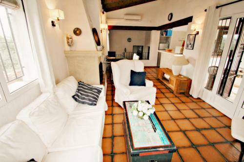 Villa Delf�n - Holiday Home With Swimming Pool In Moraira