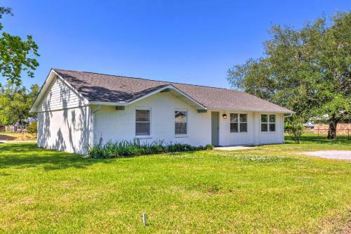 Charming Bay St Louis Home - 1 Mi To Beach!