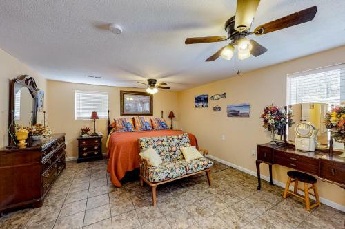 360 Cathy St