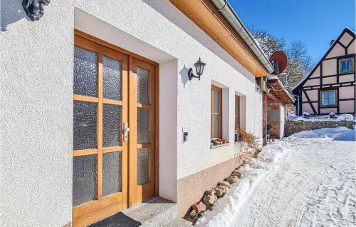 Stunning Home In Kranichfeld With Wifi And 2 Bedrooms