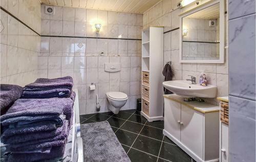 Stunning Home In Kranichfeld With Wifi And 2 Bedrooms