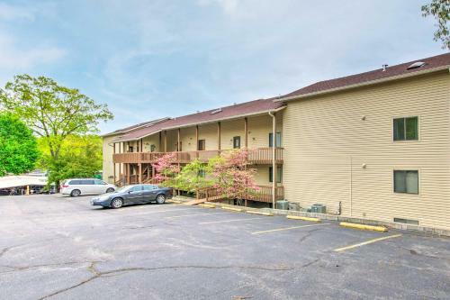 Apartamento Pet-friendly Lake Ozark Escape With Shared Pool