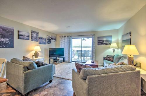 Apartamento Pet-friendly Lake Ozark Escape With Shared Pool