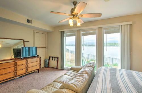 Apartamento Pet-friendly Lake Ozark Escape With Shared Pool
