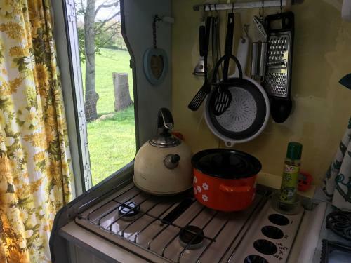 Sunnyside Eco Caravan, Close To Ysp And Cannon Hall