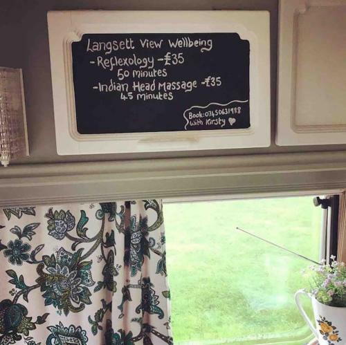 Sunnyside Eco Caravan, Close To Ysp And Cannon Hall