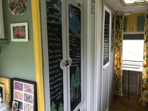 Sunnyside Eco Caravan, Close To Ysp And Cannon Hall