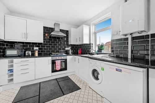 Spacious Gem In Sittingbourne Ridham W/ Parking