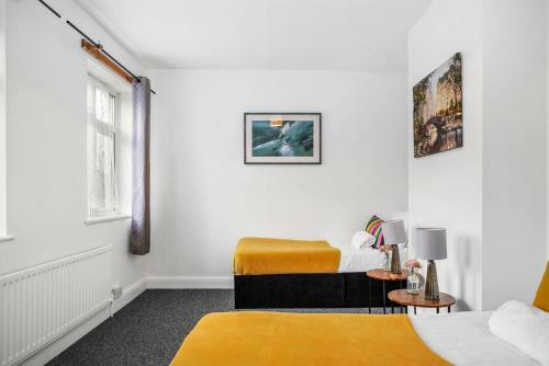 Spacious Gem In Sittingbourne Ridham W/ Parking