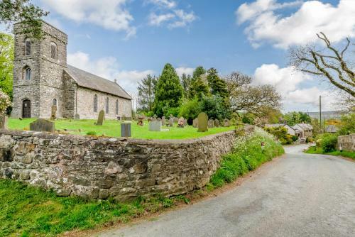 Middle Farm
