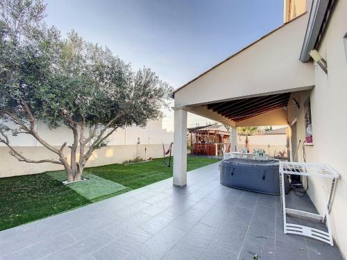 Magnifique Villa Avec Piscine Et Jacuzzi