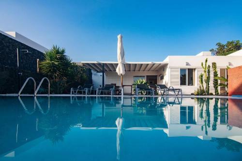 Villa Coloradas House.