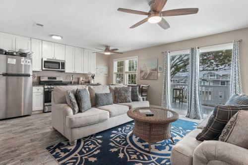 Radiant Beach Block Condo Parking Patio