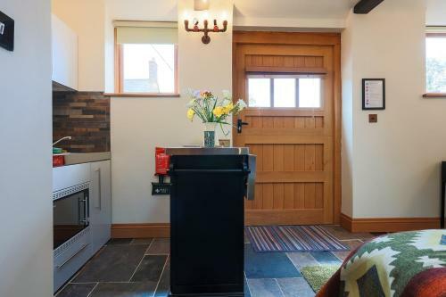 Eakley Stables 3 - Weiser