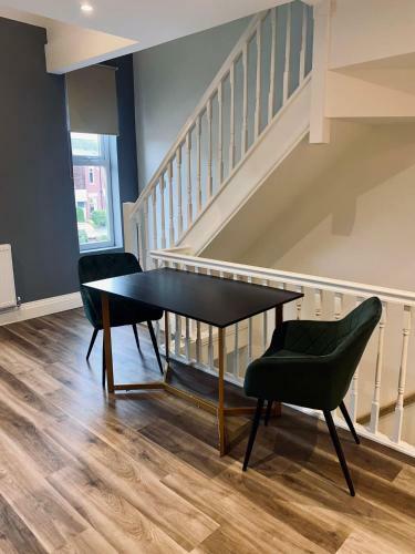 Apartamento Luxe 2 Bedroom Duplex With Free Parking