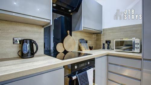 Apartamento Esplanade Heights By Jtb Stays