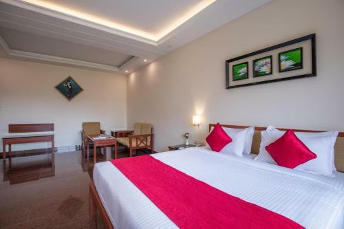 Hotel Jenny Residency Club
