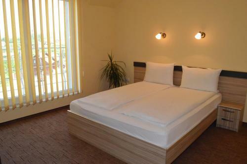 Hostal Pensiunea Beverly Hills