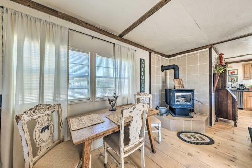 Apartamento Charming Capitan Escape With Mtn Views And Porch!