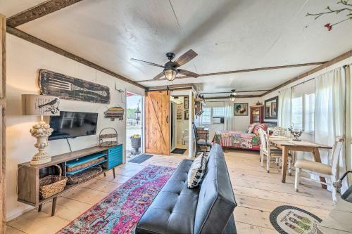 Apartamento Charming Capitan Escape With Mtn Views And Porch!