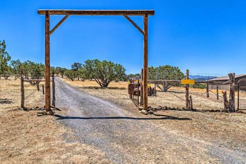 Apartamento Charming Capitan Escape With Mtn Views And Porch!