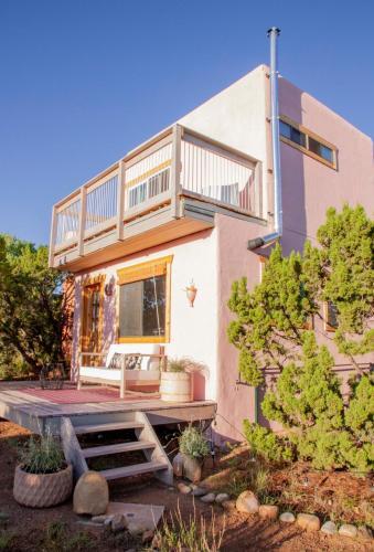 Casa Strega - Beautiful, Colorful Santa Fe Getaway (w/views!)
