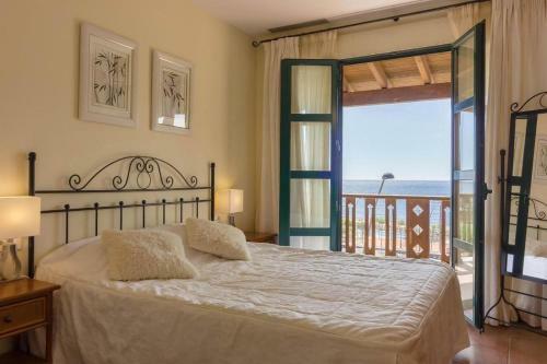 Okeanos Villa Front Line San Blas