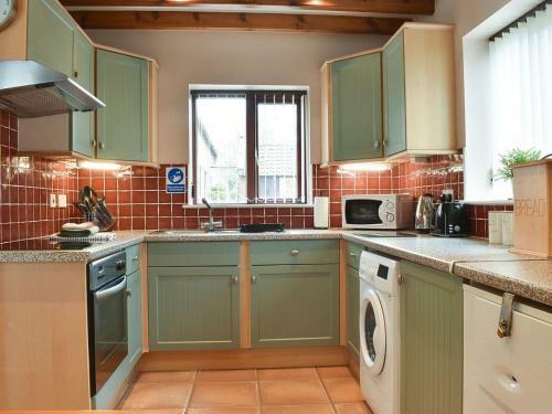 Scoresby Cottage - Uk34142