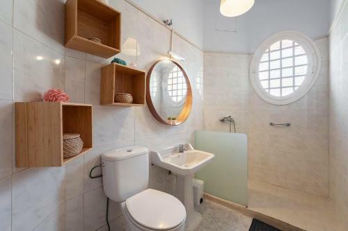 Heritage Beach Villa North Barcelona
