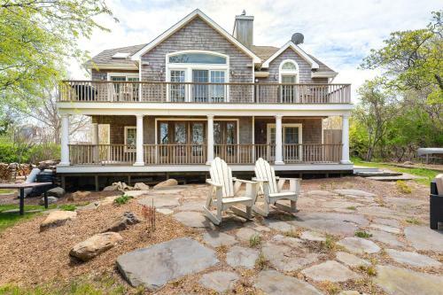 Fort Pond Paradise