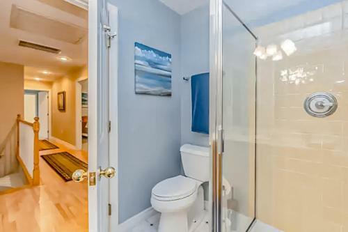 Lakefront Colonial
