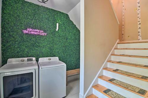Apartamento Stylish Studio With Fireplace About 3 Mi From Dtwn!
